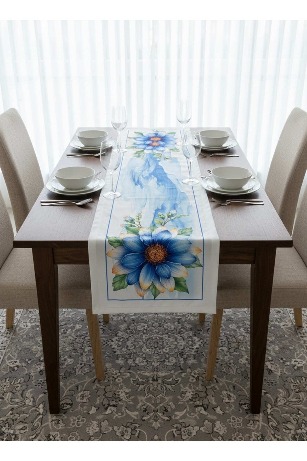 Digital Baskılı Gazania Çiçeği Desenli Dekoratif Masa Runner