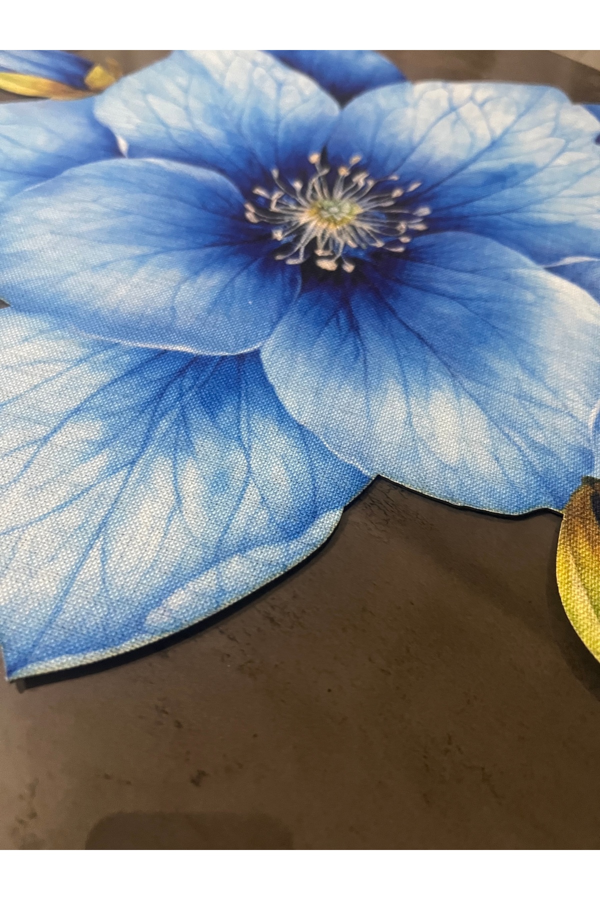 Safir Mavi Krizantem Çiçek Deseni 3D Tasarım Digital Baskılı Lazer Kesimli Leke Tutmaz Amerikan Servis 6 Adet