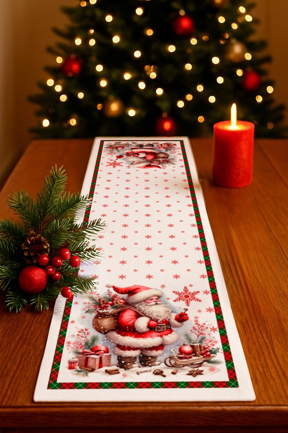 Dijital Baskılı Ekose Çerçeveli Noel Baba Yılbaşı Dekoratif Masa Runner