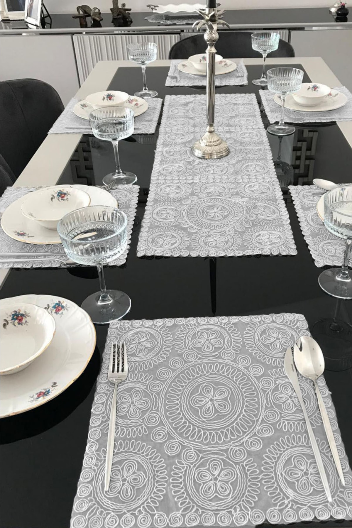 Fransız Dantelli Runner Ve Supla Takımı (1 RUNNER, 6 SUPLA) Krem Renk