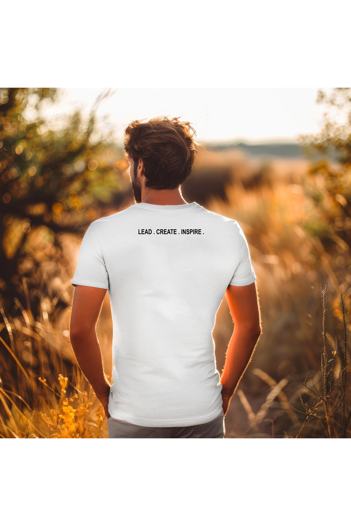 Erkek Relaxed Fit Beyaz Tişört – Yazılı, Perspektif Logo Baskılı /
