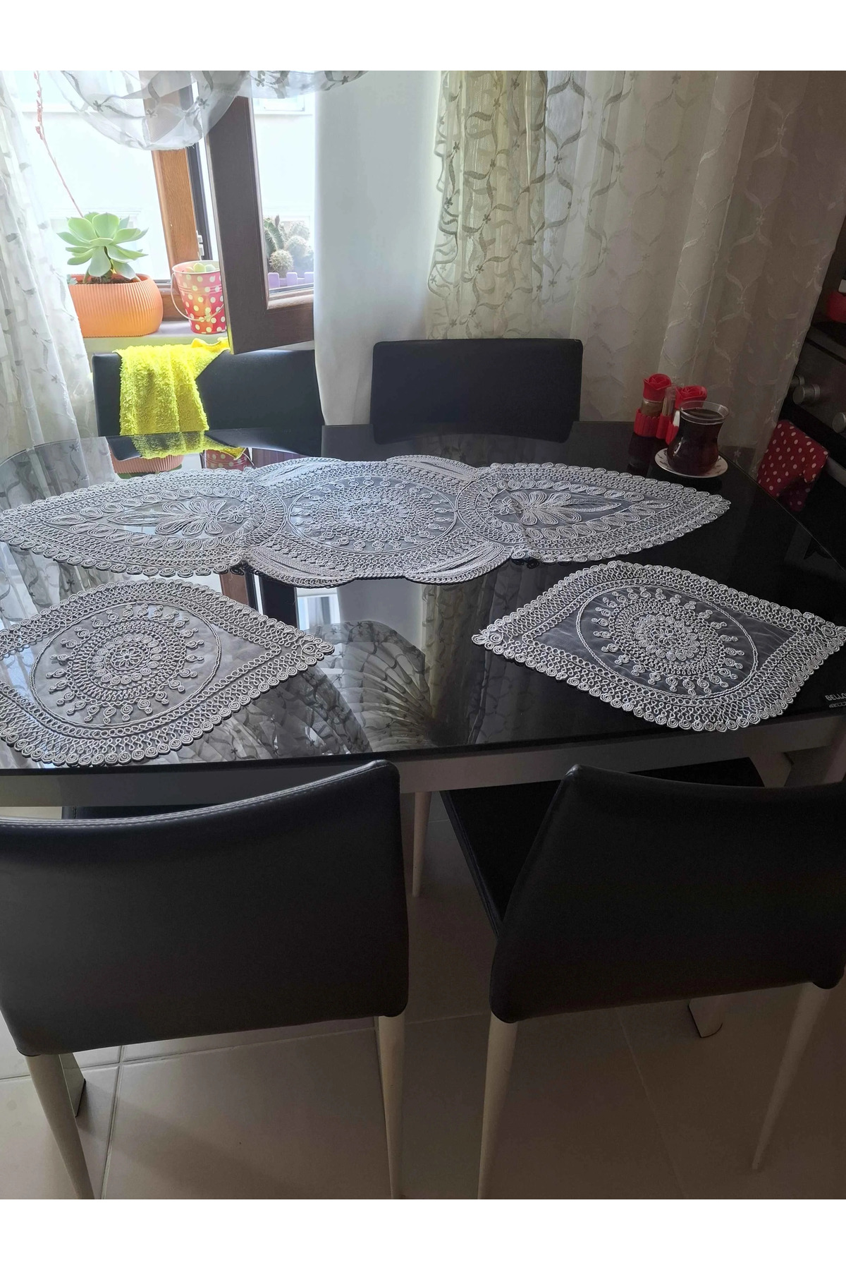 Supla Runner Seti Sunumluk Kordone Nakışlı Modern Amerikan Servis Takımı 6 Kişilik Set