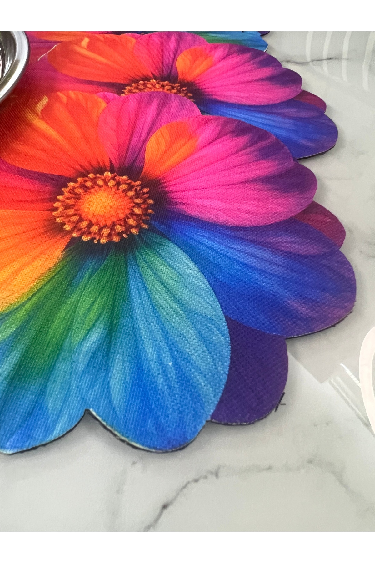 6 Adet Gerbera Çiçeği Desenli Leke Tutmaz Gardenya Kumaş Dijital Baskı Koketyl Sunum Peçetesi