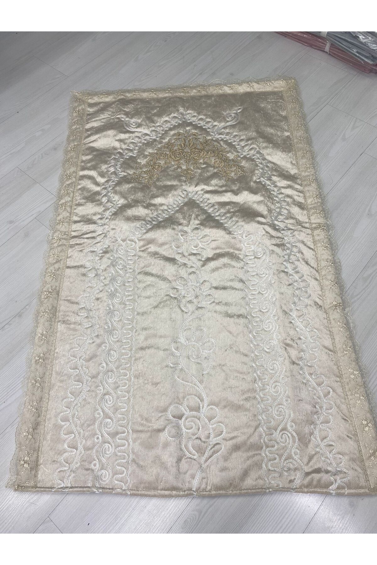 Nişan Seccade Takımı Fransız Dantelli 4 Parça Seccade Seti Söz Nişan Seti Seccade Takımı
