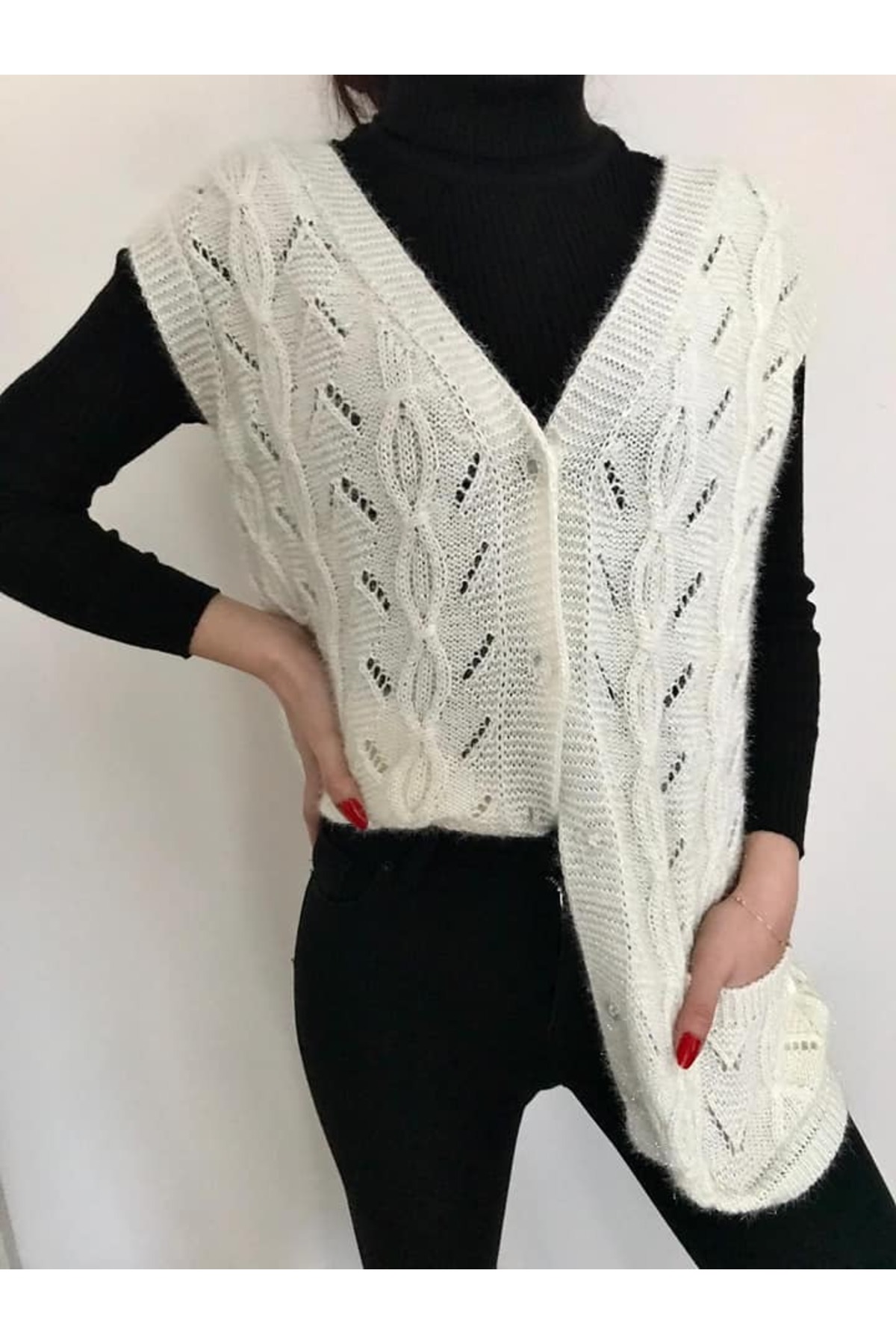 Yumoş Düğmeli Yelek, Cepli Çeyizlik Yelek – Krem